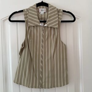BDG Ledia Collared Zip-Front Vest Top